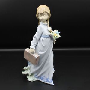 Vintage Lladro “School Days” #7604 Figurine by Antonio Ramos Girl with Briefcase